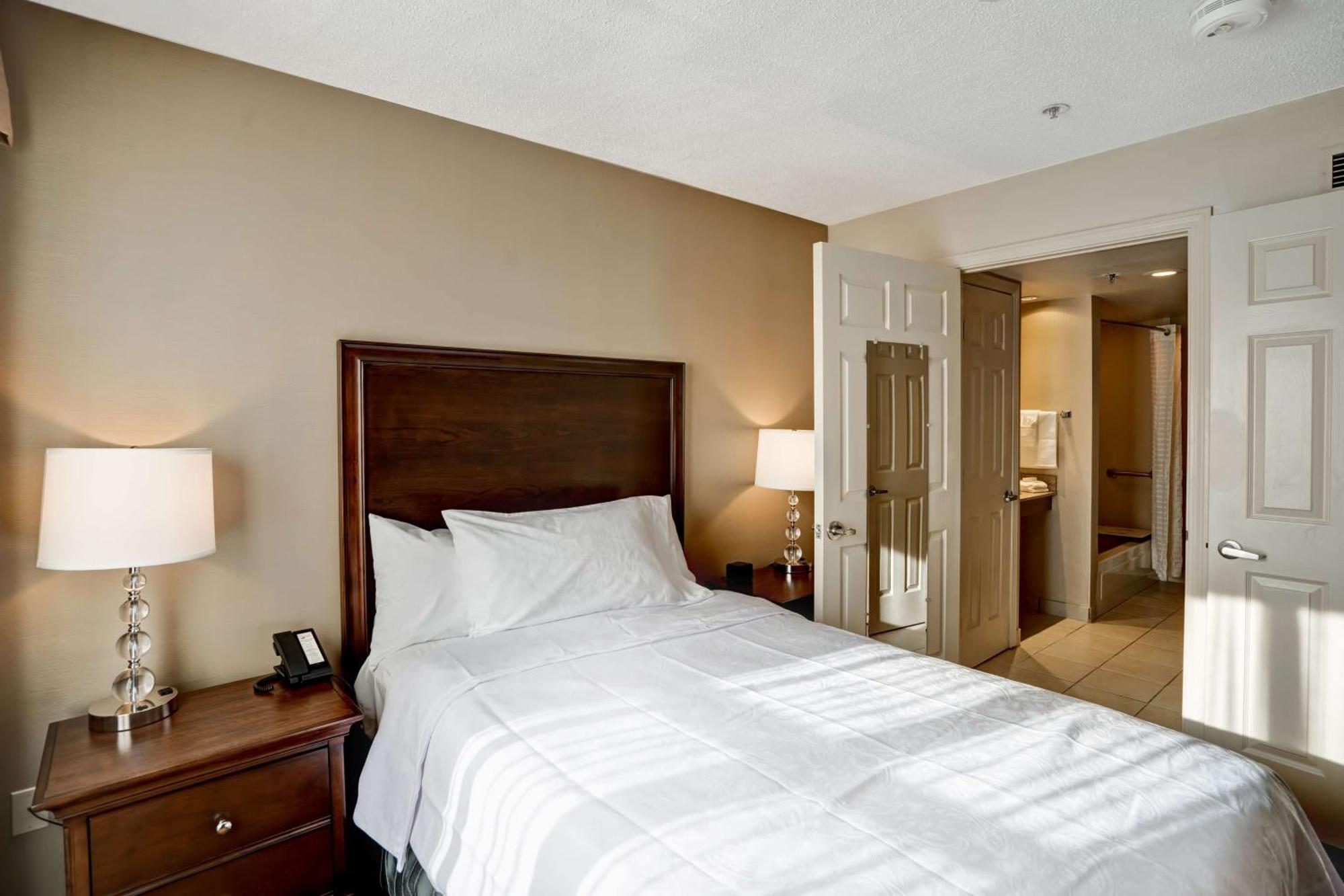 Homewood Suites By Hilton Windsor Locks Hartford Εξωτερικό φωτογραφία